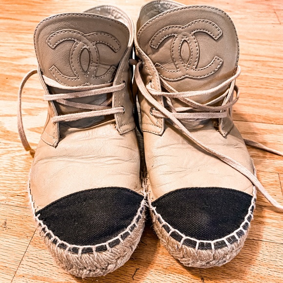 chanel cap toe shoes